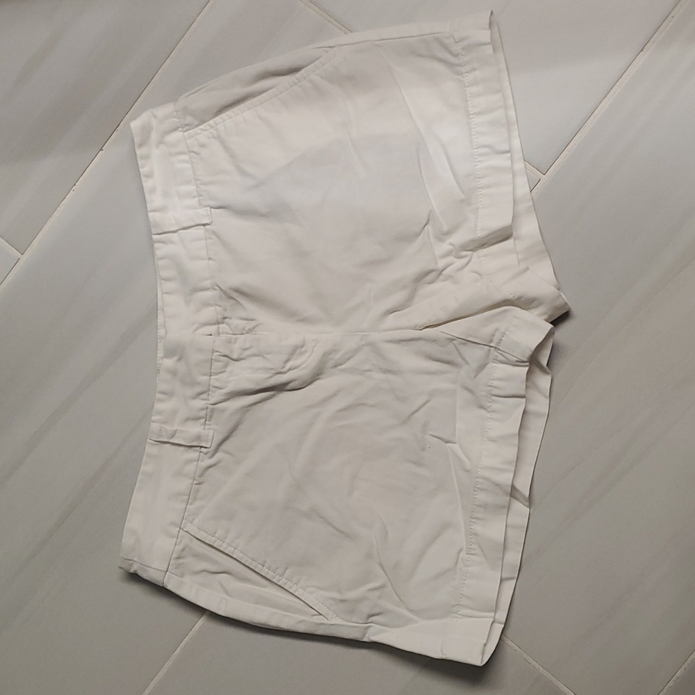 Ann Taylor LOFT White Shorts Sz 0 EUC